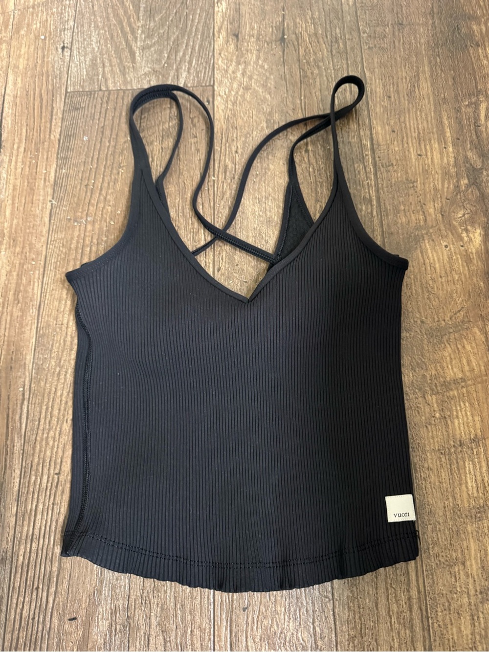 Vuori  V-Neck Strappy Tank Top. Black. Ribbed. Racerback. Small. Built in bra